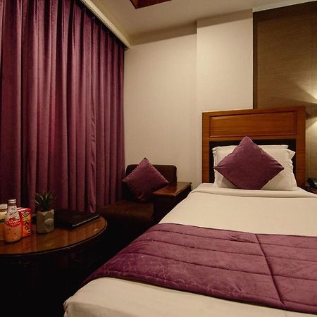 Hotel Punjab Palace Райпур Экстерьер фото