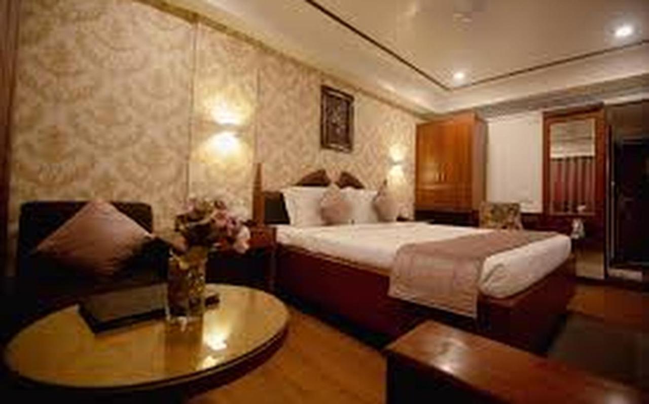 Hotel Punjab Palace Райпур Экстерьер фото