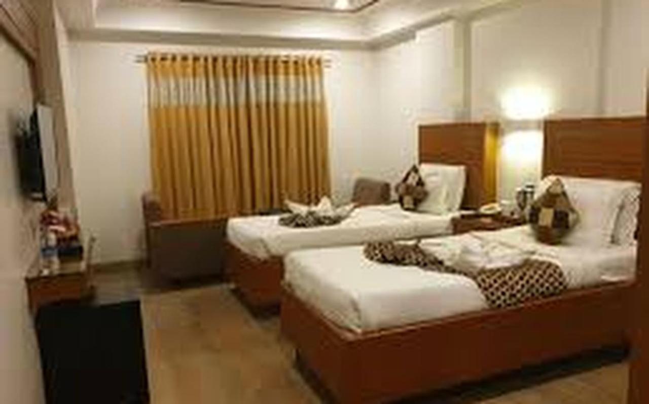 Hotel Punjab Palace Райпур Экстерьер фото
