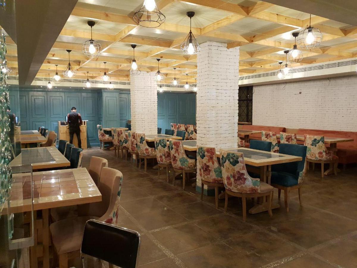 Hotel Punjab Palace Райпур Экстерьер фото