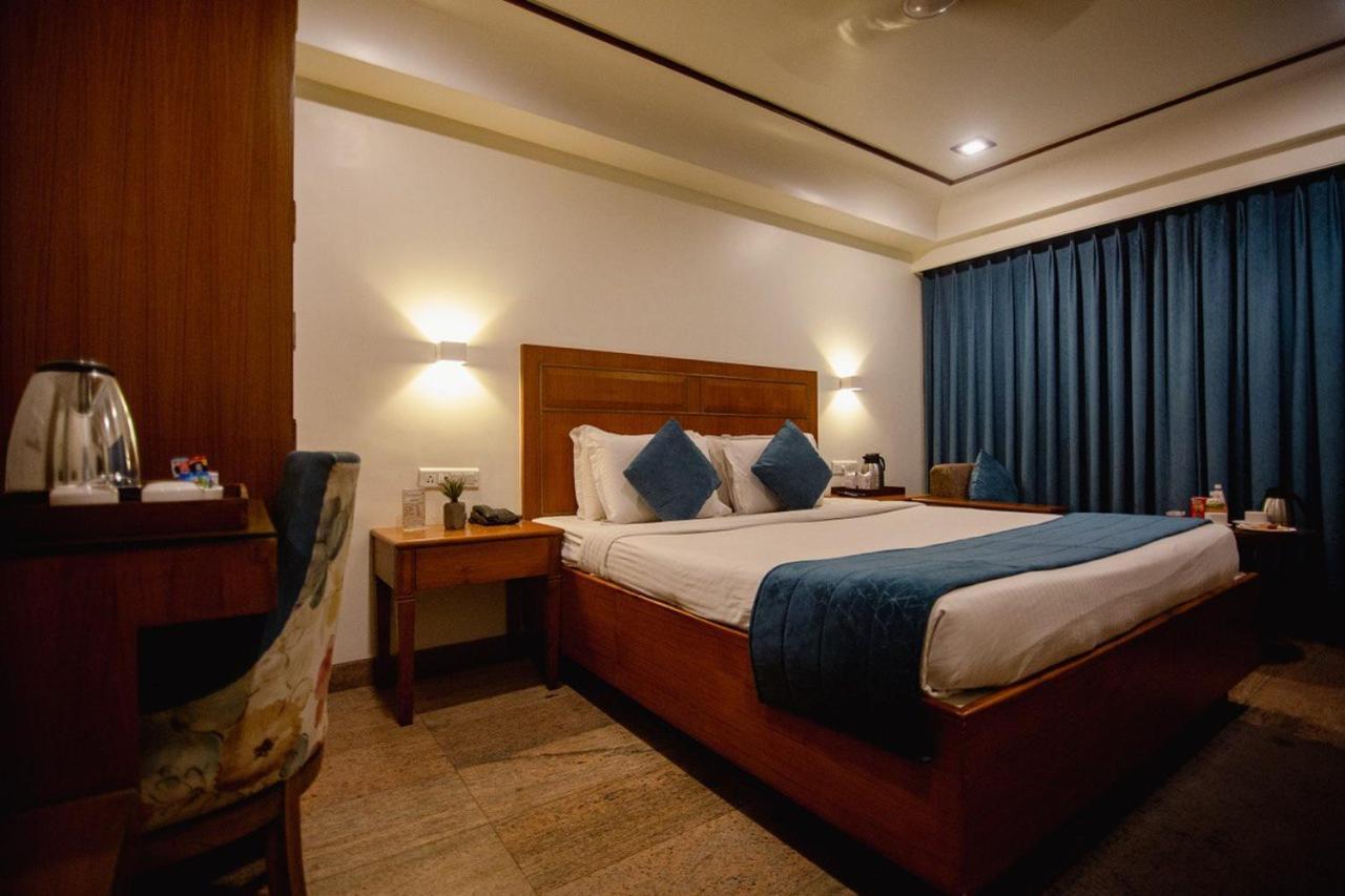 Hotel Punjab Palace Райпур Экстерьер фото